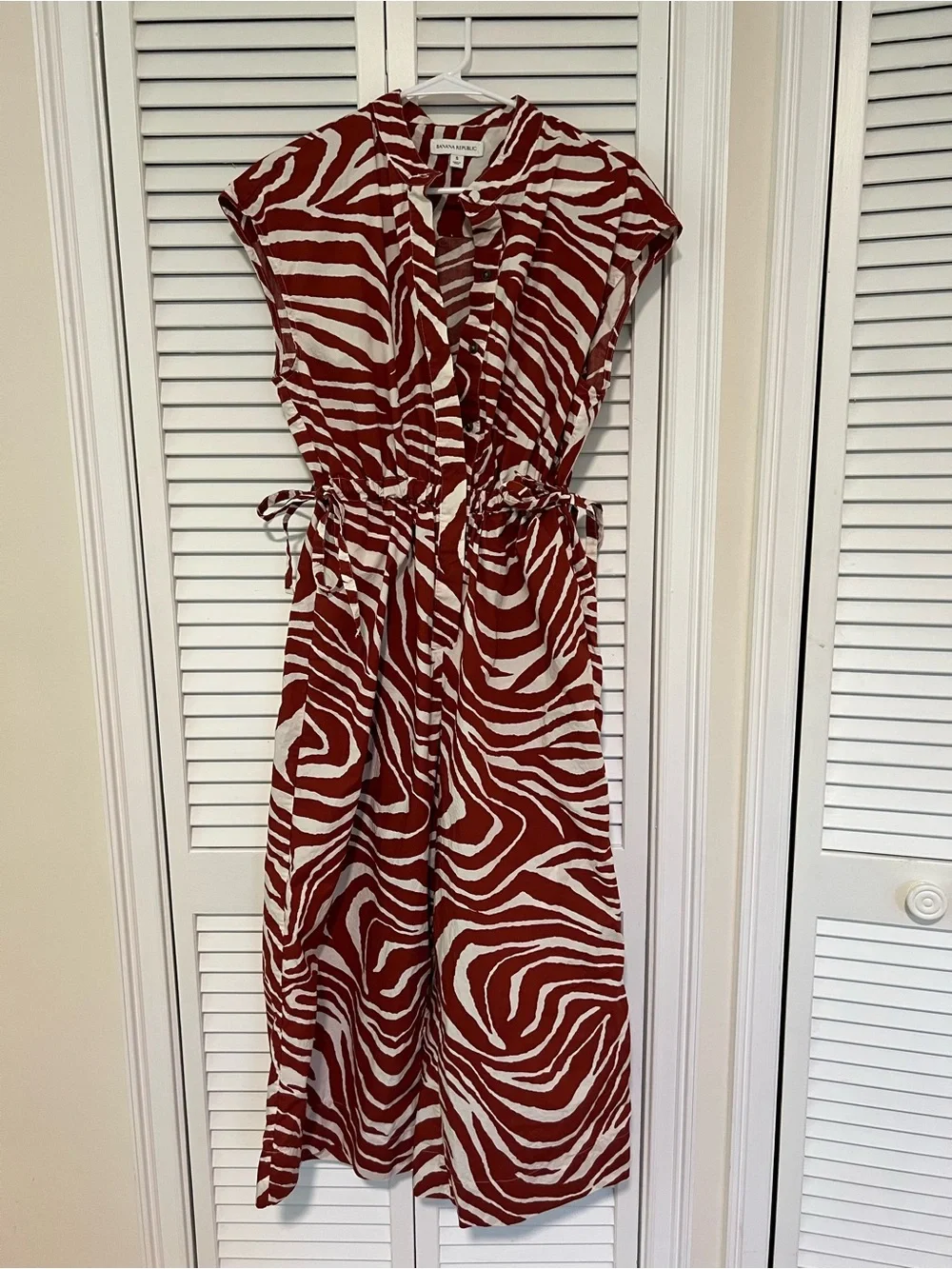 Effortlessly stylish! Banana Republic rust Zebra-Print Wide-Leg cropped jumpsuit
